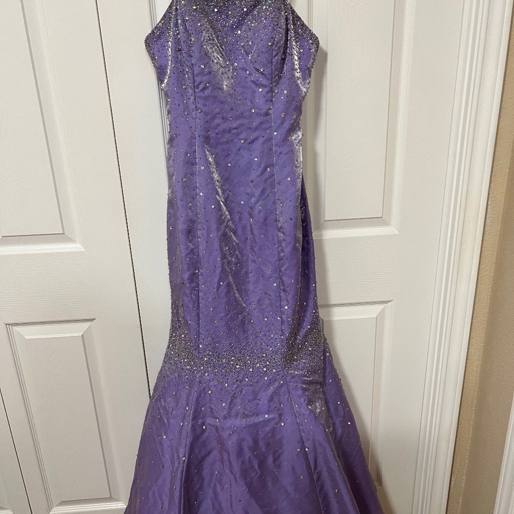 Riva Designs Prom Dress